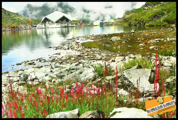 The lake and gurudwara at hemkund saheb and the vast carpet of flowers at valley of flowers