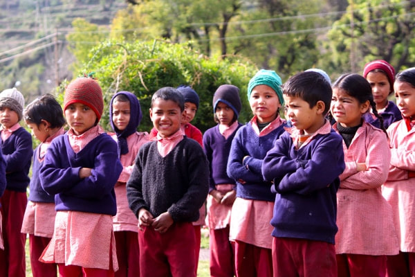 Smiling school kids in Barsu